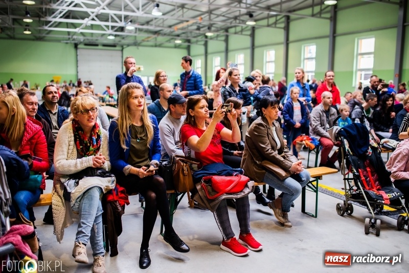 Zdjęcie w galerii na portalu naszraciborz.pl: Wielkanocne stoły w Pietrowicach Wielkich [FOTO i WIDEO] wiadomości z regionu