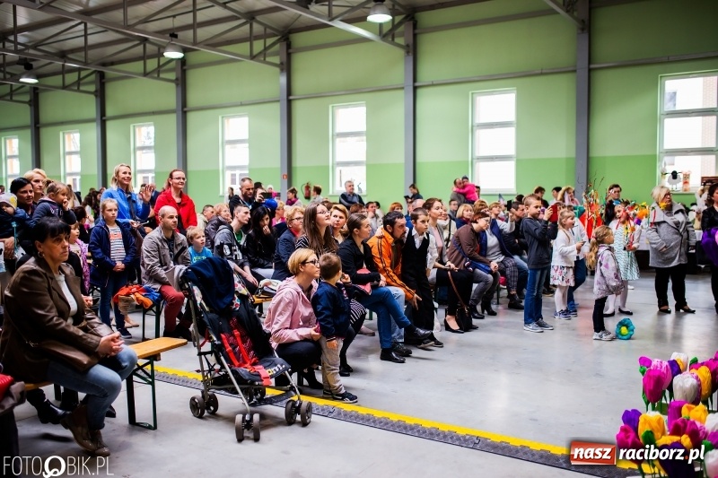 Zdjęcie w galerii na portalu naszraciborz.pl: Wielkanocne stoły w Pietrowicach Wielkich [FOTO i WIDEO] wiadomości z regionu