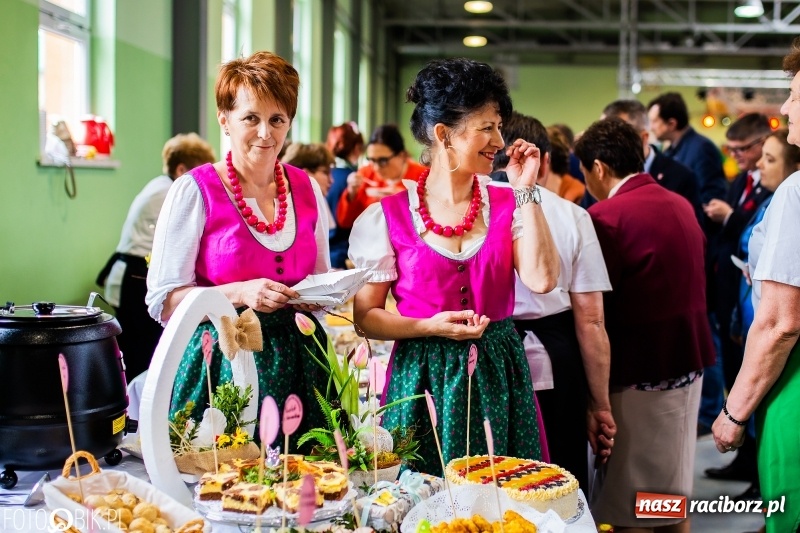 Zdjęcie w galerii na portalu naszraciborz.pl: Wielkanocne stoły w Pietrowicach Wielkich [FOTO i WIDEO] wiadomości z regionu