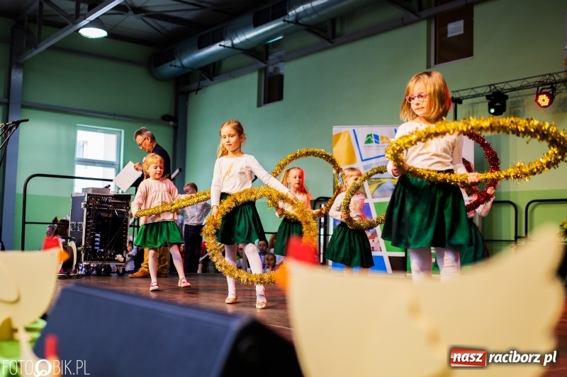 Zdjęcie w galerii na portalu naszraciborz.pl: Wielkanocne stoły w Pietrowicach Wielkich [FOTO i WIDEO] wiadomości z regionu