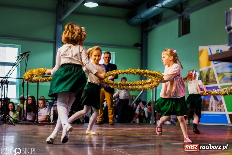 Zdjęcie w galerii na portalu naszraciborz.pl: Wielkanocne stoły w Pietrowicach Wielkich [FOTO i WIDEO] wiadomości z regionu