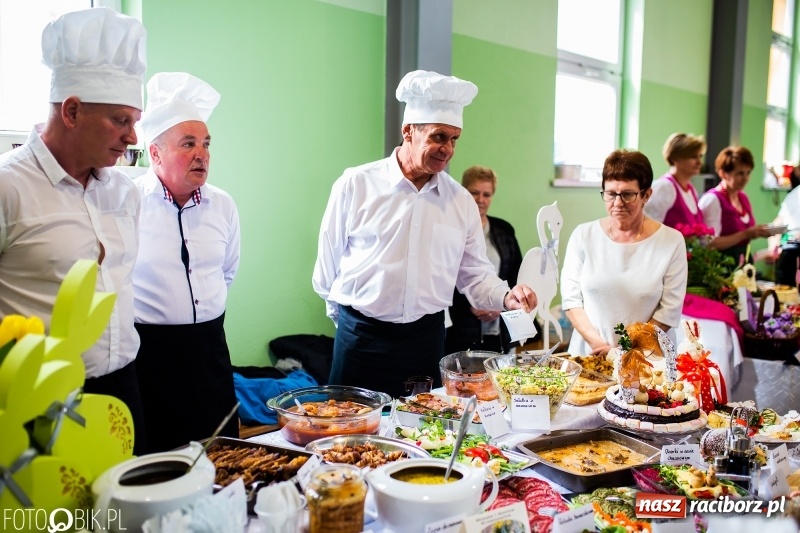 Zdjęcie w galerii na portalu naszraciborz.pl: Wielkanocne stoły w Pietrowicach Wielkich [FOTO i WIDEO] wiadomości z regionu