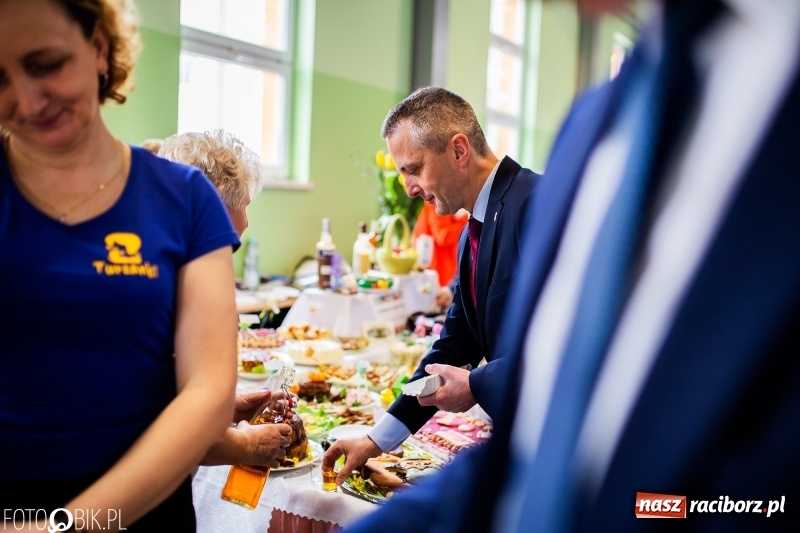 Zdjęcie w galerii na portalu naszraciborz.pl: Wielkanocne stoły w Pietrowicach Wielkich [FOTO i WIDEO] wiadomości z regionu