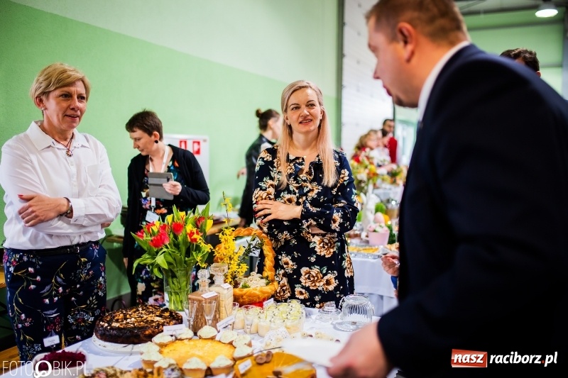 Zdjęcie w galerii na portalu naszraciborz.pl: Wielkanocne stoły w Pietrowicach Wielkich [FOTO i WIDEO] wiadomości z regionu