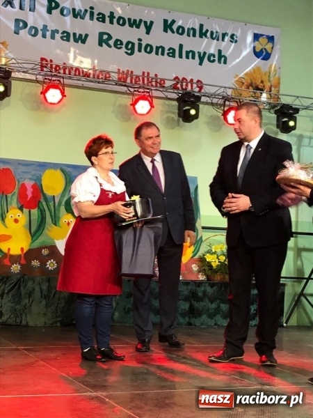 Zdjęcie w galerii na portalu naszraciborz.pl: Wielkanocne stoły w Pietrowicach Wielkich [FOTO i WIDEO] wiadomości z regionu