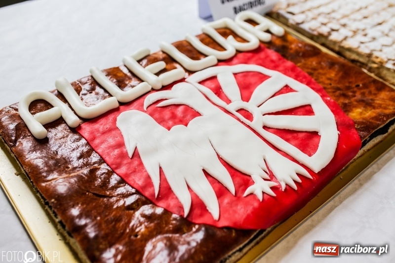 Zdjęcie w galerii na portalu naszraciborz.pl: Racibórz w końcu pokazał się na Wielkanocnych Stołach w Pietrowicach Wielkich wiadomości z regionu