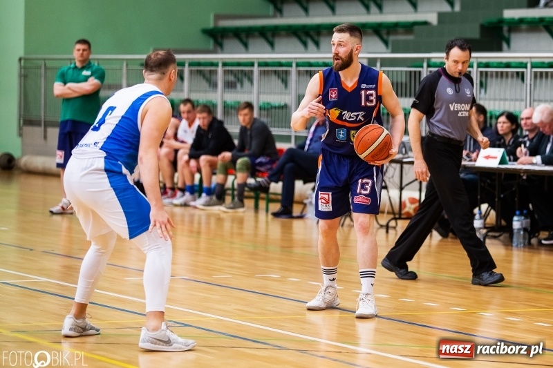 Zdjęcie w galerii na portalu naszraciborz.pl: Dreszczowiec w Arenie Rafako. Raciborska Ofensywa wygrała jednym punktem! [FOTO i WIDEO] wiadomości z regionu