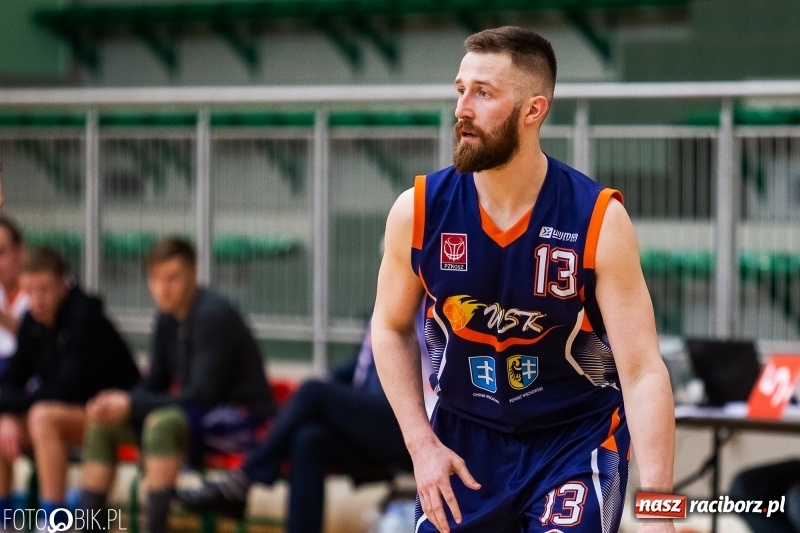 Zdjęcie w galerii na portalu naszraciborz.pl: Dreszczowiec w Arenie Rafako. Raciborska Ofensywa wygrała jednym punktem! [FOTO i WIDEO] wiadomości z regionu