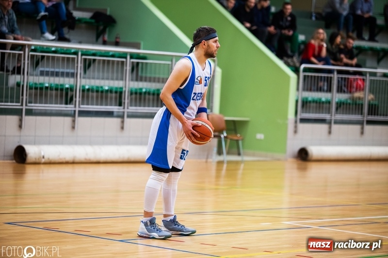 Zdjęcie w galerii na portalu naszraciborz.pl: Dreszczowiec w Arenie Rafako. Raciborska Ofensywa wygrała jednym punktem! [FOTO i WIDEO] wiadomości z regionu