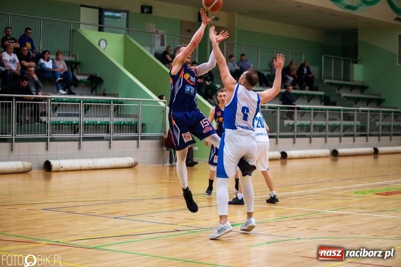 Zdjęcie w galerii na portalu naszraciborz.pl: Dreszczowiec w Arenie Rafako. Raciborska Ofensywa wygrała jednym punktem! [FOTO i WIDEO] wiadomości z regionu