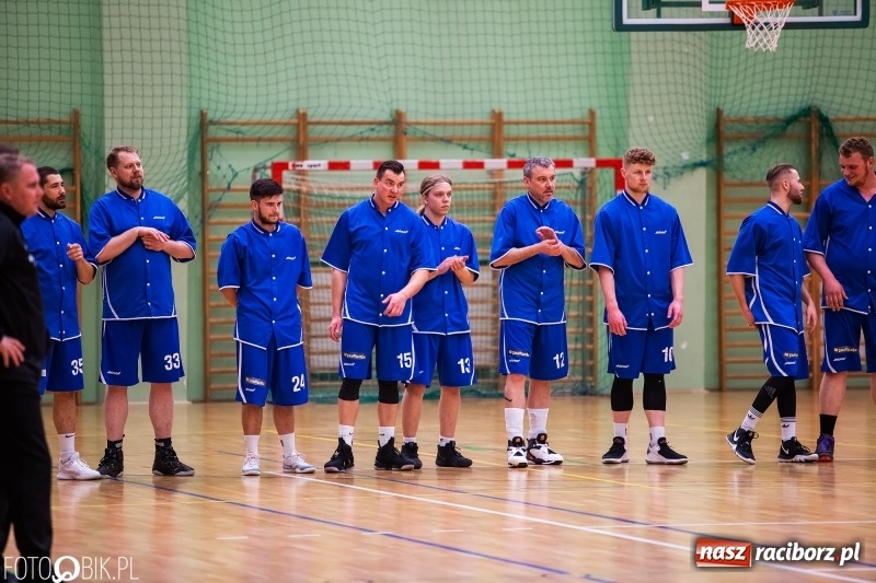Zdjęcie w galerii na portalu naszraciborz.pl: Dreszczowiec w Arenie Rafako. Raciborska Ofensywa wygrała jednym punktem! [FOTO i WIDEO] wiadomości z regionu