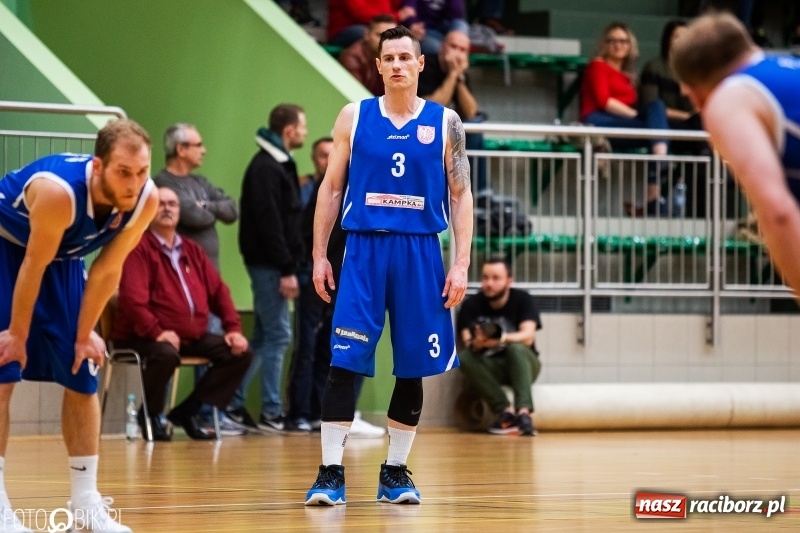 Zdjęcie w galerii na portalu naszraciborz.pl: Dreszczowiec w Arenie Rafako. Raciborska Ofensywa wygrała jednym punktem! [FOTO i WIDEO] wiadomości z regionu