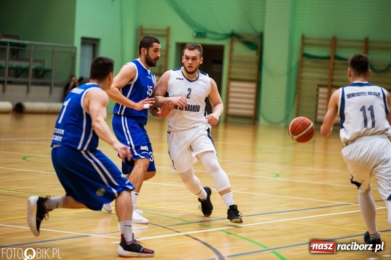 Zdjęcie w galerii na portalu naszraciborz.pl: Dreszczowiec w Arenie Rafako. Raciborska Ofensywa wygrała jednym punktem! [FOTO i WIDEO] wiadomości z regionu