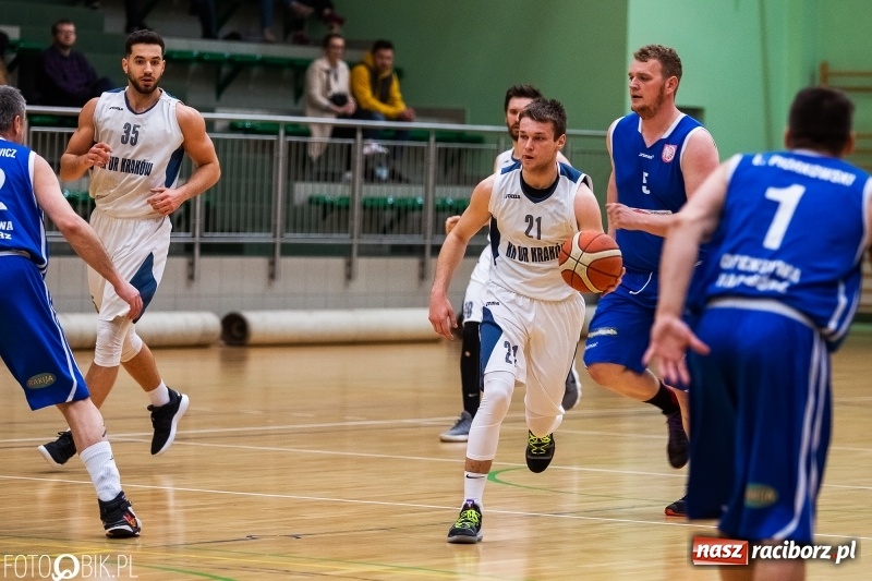 Zdjęcie w galerii na portalu naszraciborz.pl: Dreszczowiec w Arenie Rafako. Raciborska Ofensywa wygrała jednym punktem! [FOTO i WIDEO] wiadomości z regionu