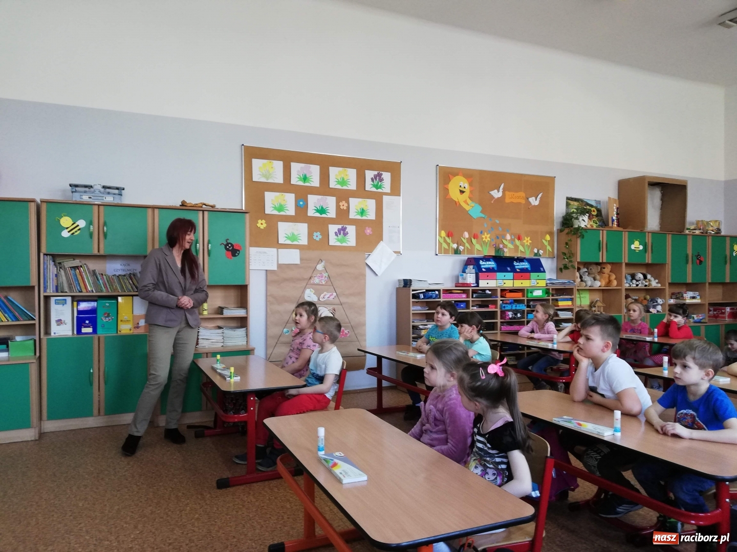 Zdjęcie w galerii na portalu naszraciborz.pl: Przedszkolaki na medal w SP 4 wiadomości z regionu