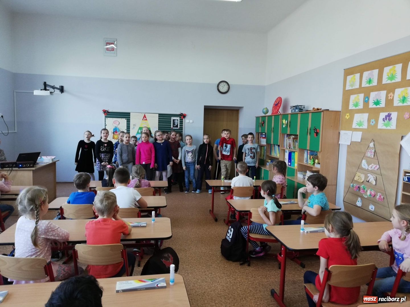 Zdjęcie w galerii na portalu naszraciborz.pl: Przedszkolaki na medal w SP 4 wiadomości z regionu