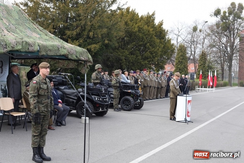 Zdjęcie w galerii na portalu naszraciborz.pl: Kolejni śląscy terytorialsi złożyli przysięgę. Kuźnia Raciborska nadal w grze  wiadomości z regionu