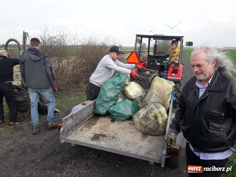 Zdjęcie w galerii na portalu naszraciborz.pl: Pierwsza społeczna inicjatywa sąsiedzka w Bojanowie  wiadomości z regionu
