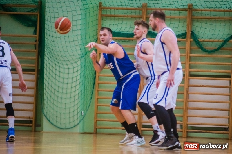 Zdjęcie w galerii na portalu naszraciborz.pl: Orzeł Ziębice pokonany. Ofensywa z awansem do turnieju finałowego! wiadomości z regionu