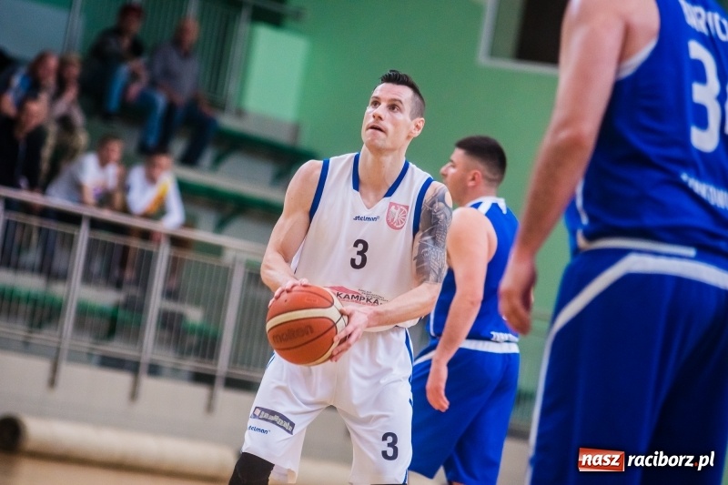 Zdjęcie w galerii na portalu naszraciborz.pl: Orzeł Ziębice pokonany. Ofensywa z awansem do turnieju finałowego! wiadomości z regionu