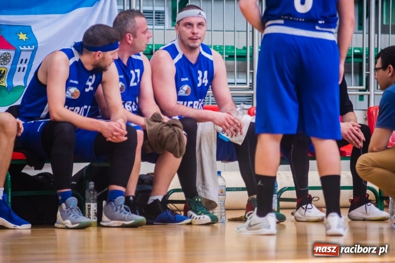 Zdjęcie w galerii na portalu naszraciborz.pl: Orzeł Ziębice pokonany. Ofensywa z awansem do turnieju finałowego! wiadomości z regionu