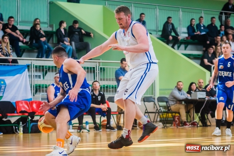 Zdjęcie w galerii na portalu naszraciborz.pl: Orzeł Ziębice pokonany. Ofensywa z awansem do turnieju finałowego! wiadomości z regionu