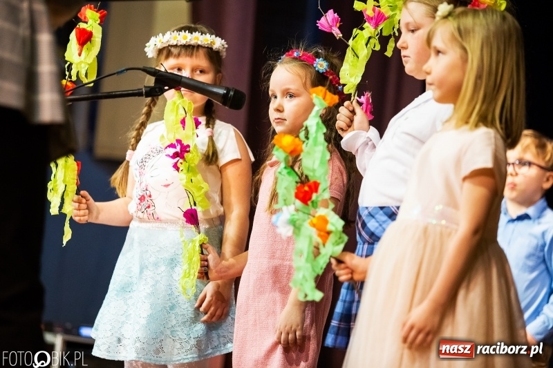 Zdjęcie w galerii na portalu naszraciborz.pl: Kiermasz Wielkanocny w Krzanowicach wiadomości z regionu