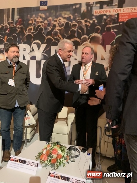 Zdjęcie w galerii na portalu naszraciborz.pl: Europa dla obywateli. Raciborzanie z zaproszeniem do Brukseli  wiadomości z regionu