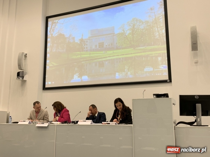 Zdjęcie w galerii na portalu naszraciborz.pl: Europa dla obywateli. Raciborzanie z zaproszeniem do Brukseli  wiadomości z regionu