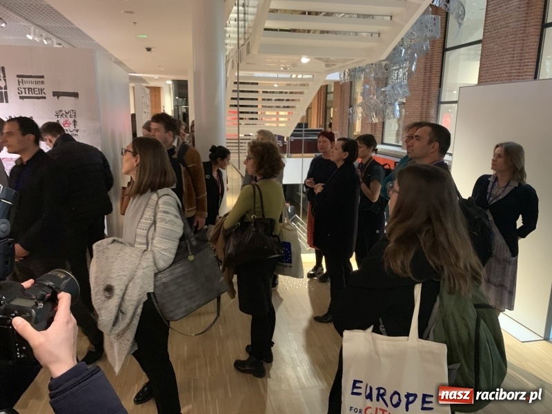 Zdjęcie w galerii na portalu naszraciborz.pl: Europa dla obywateli. Raciborzanie z zaproszeniem do Brukseli  wiadomości z regionu