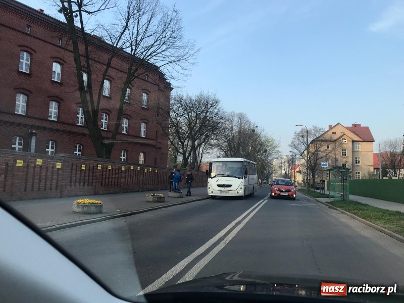 Zdjęcie w galerii na portalu naszraciborz.pl: Komunikat Urzędu Miasta po pierwszym dniu strajku  wiadomości z regionu