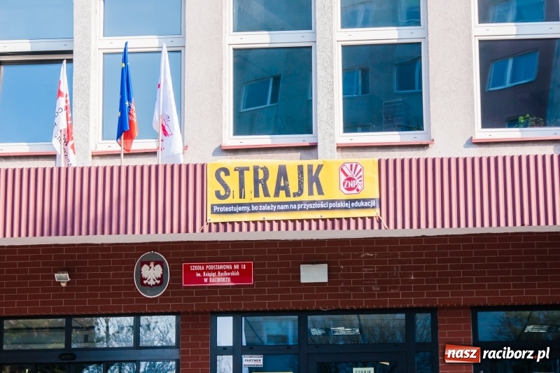 Zdjęcie w galerii na portalu naszraciborz.pl: Komunikat Urzędu Miasta po pierwszym dniu strajku  wiadomości z regionu