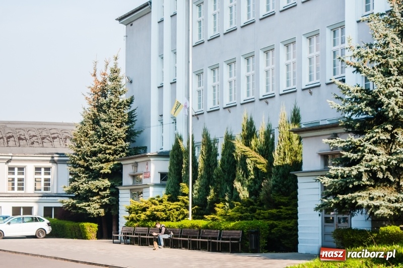 Zdjęcie w galerii na portalu naszraciborz.pl: Komunikat Urzędu Miasta po pierwszym dniu strajku  wiadomości z regionu