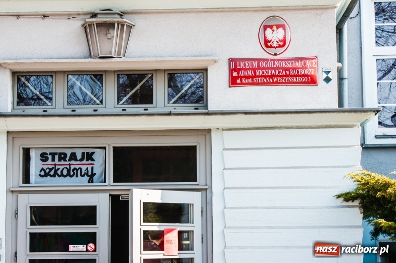 Zdjęcie w galerii na portalu naszraciborz.pl: Komunikat Urzędu Miasta po pierwszym dniu strajku  wiadomości z regionu