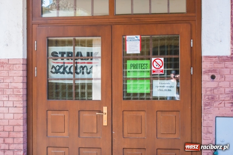 Zdjęcie w galerii na portalu naszraciborz.pl: Komunikat Urzędu Miasta po pierwszym dniu strajku  wiadomości z regionu