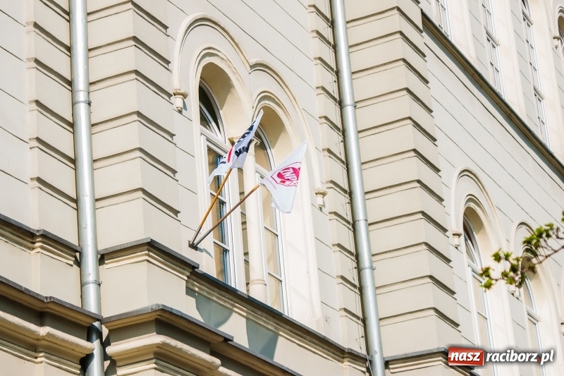 Zdjęcie w galerii na portalu naszraciborz.pl: Komunikat Urzędu Miasta po pierwszym dniu strajku  wiadomości z regionu