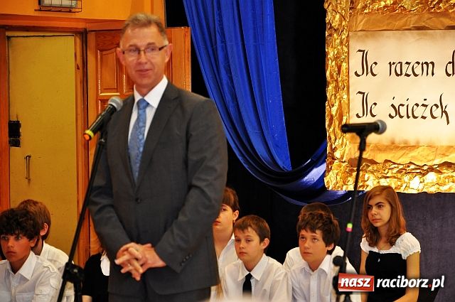 Zdjęcie w galerii na portalu naszraciborz.pl: Wojewódzkie Zakończenie Roku w SP 13 wiadomości z regionu