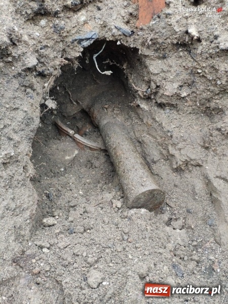 Zdjęcie w galerii na portalu naszraciborz.pl: Podwójne niebezpieczne znalezisko w Pietrowicach Wielkich wiadomości z regionu