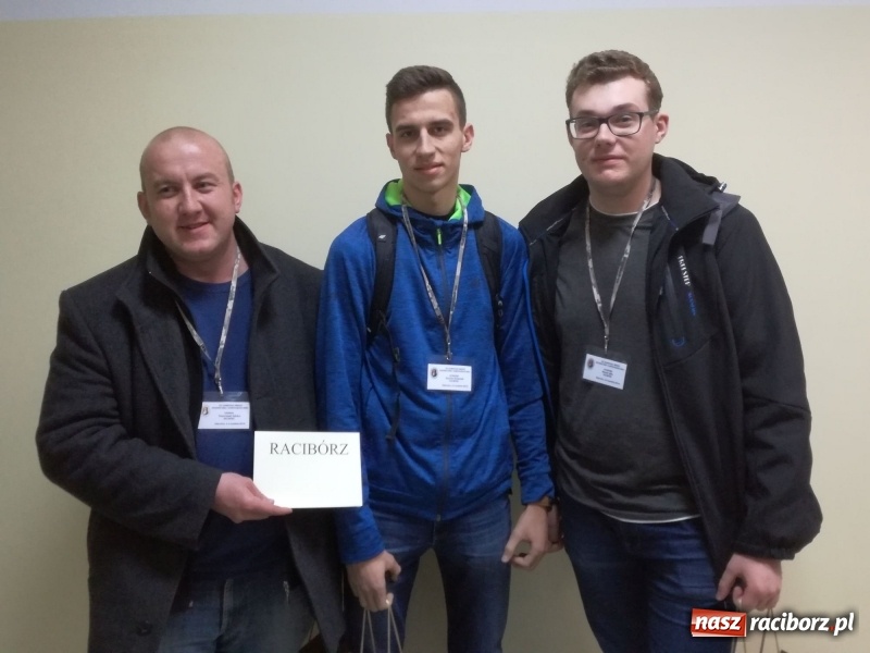 Zdjęcie w galerii na portalu naszraciborz.pl: Geodeta CKZiU nr 1 w krajowej czołówce wiadomości z regionu