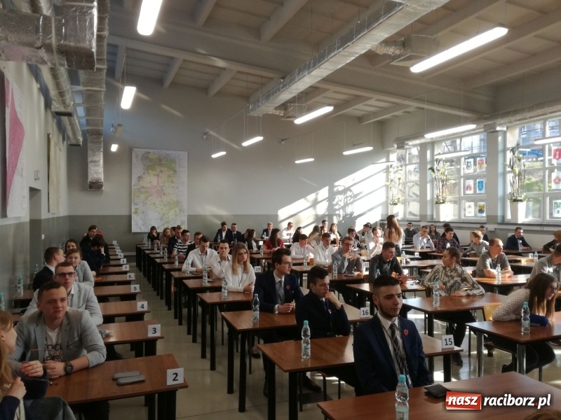 Zdjęcie w galerii na portalu naszraciborz.pl: Geodeta CKZiU nr 1 w krajowej czołówce wiadomości z regionu