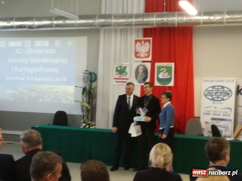 Zdjęcie w galerii na portalu naszraciborz.pl: Geodeta CKZiU nr 1 w krajowej czołówce wiadomości z regionu