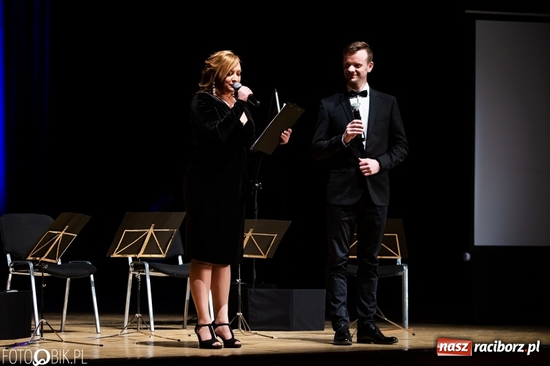 Zdjęcie w galerii na portalu naszraciborz.pl: Koncert uczniów PSM i Grupy MoCarta w RCK wiadomości z regionu