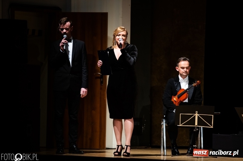 Zdjęcie w galerii na portalu naszraciborz.pl: Koncert uczniów PSM i Grupy MoCarta w RCK wiadomości z regionu