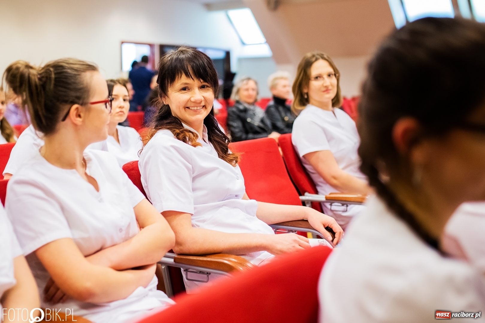 Zdjęcie w galerii na portalu naszraciborz.pl: Czepkowanie na raciborskim zamku. Drugie w historii PWSZ [FOTO i WIDEO] wiadomości z regionu