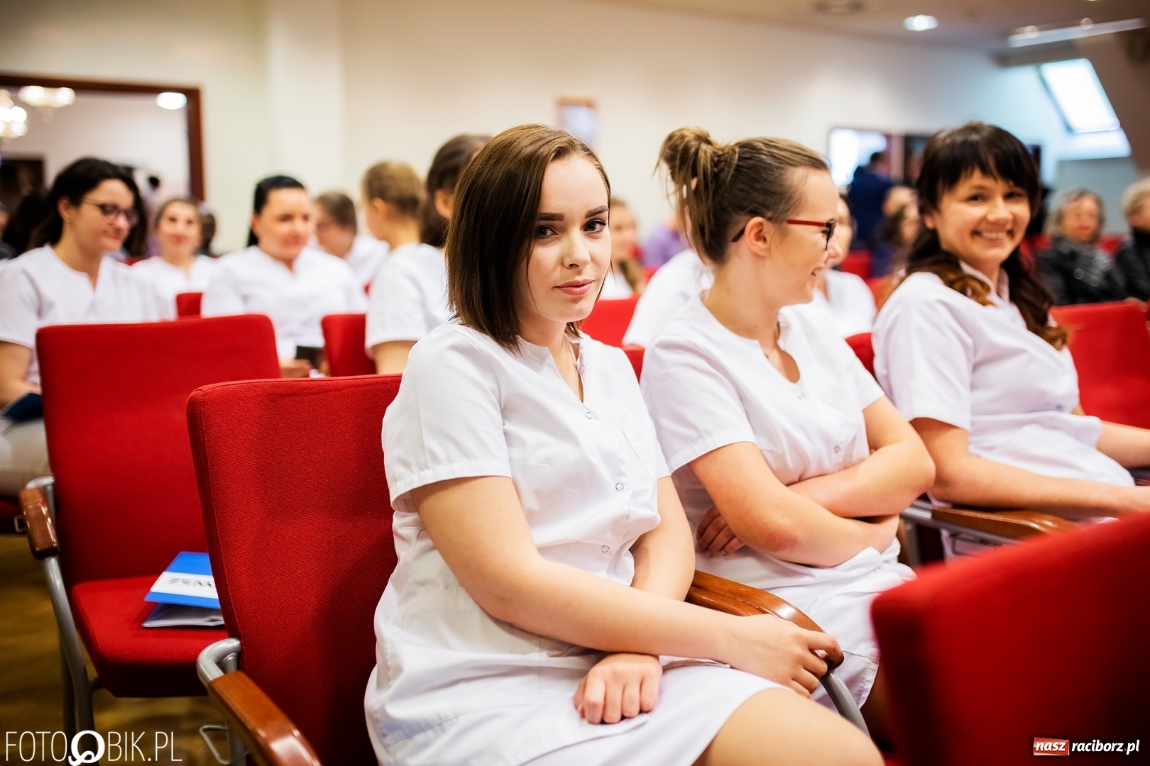 Zdjęcie w galerii na portalu naszraciborz.pl: Czepkowanie na raciborskim zamku. Drugie w historii PWSZ [FOTO i WIDEO] wiadomości z regionu