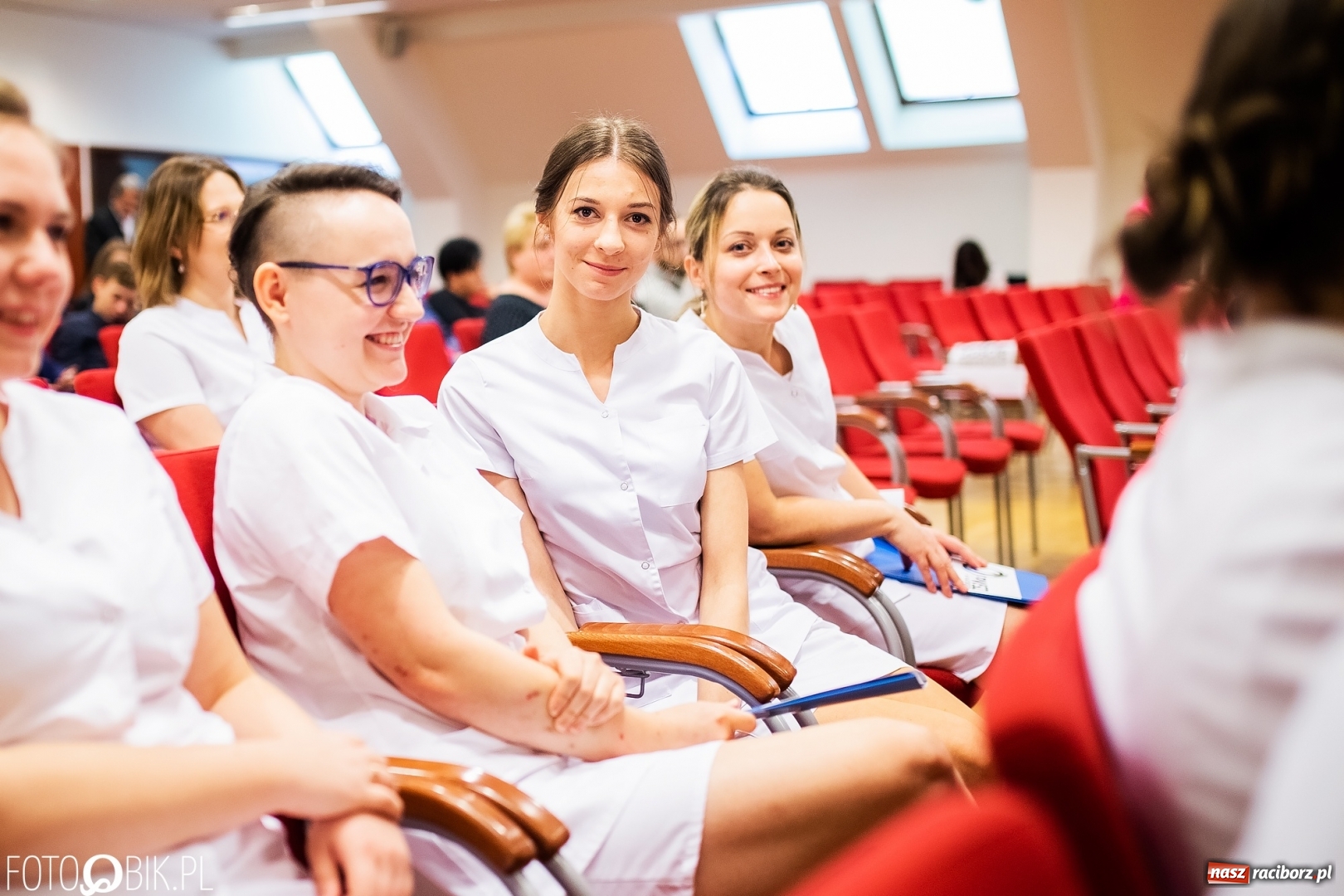 Zdjęcie w galerii na portalu naszraciborz.pl: Czepkowanie na raciborskim zamku. Drugie w historii PWSZ [FOTO i WIDEO] wiadomości z regionu