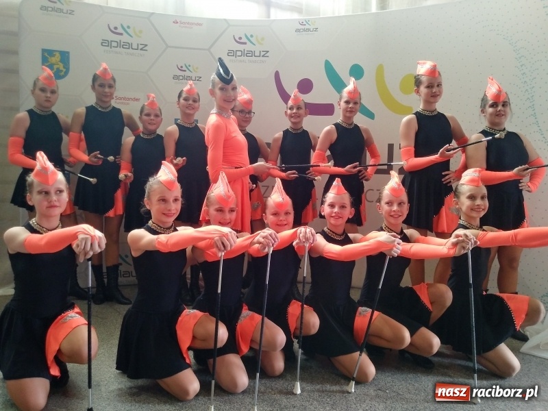 Zdjęcie w galerii na portalu naszraciborz.pl: Sukcesy tancerzy Źródła i Bajtla na Aplauzie 2019 wiadomości z regionu