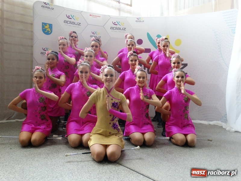 Zdjęcie w galerii na portalu naszraciborz.pl: Sukcesy tancerzy Źródła i Bajtla na Aplauzie 2019 wiadomości z regionu