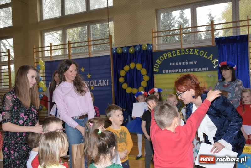 Zdjęcie w galerii na portalu naszraciborz.pl: Europrzedszkolaki w Zabełkowie [FOTO] wiadomości z regionu