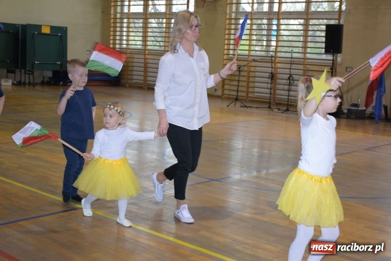 Zdjęcie w galerii na portalu naszraciborz.pl: Europrzedszkolaki w Zabełkowie [FOTO] wiadomości z regionu